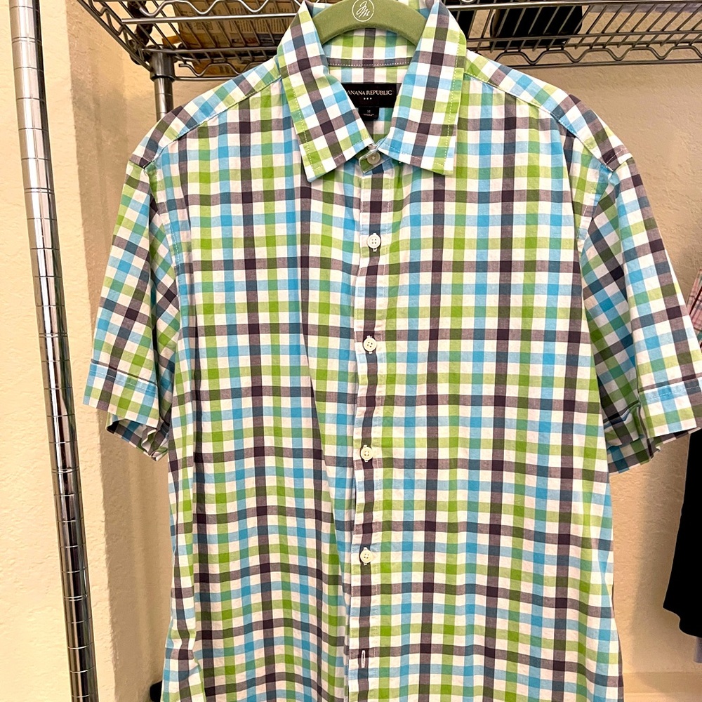 Banana Republic Short Sleeve Button Up Shirt